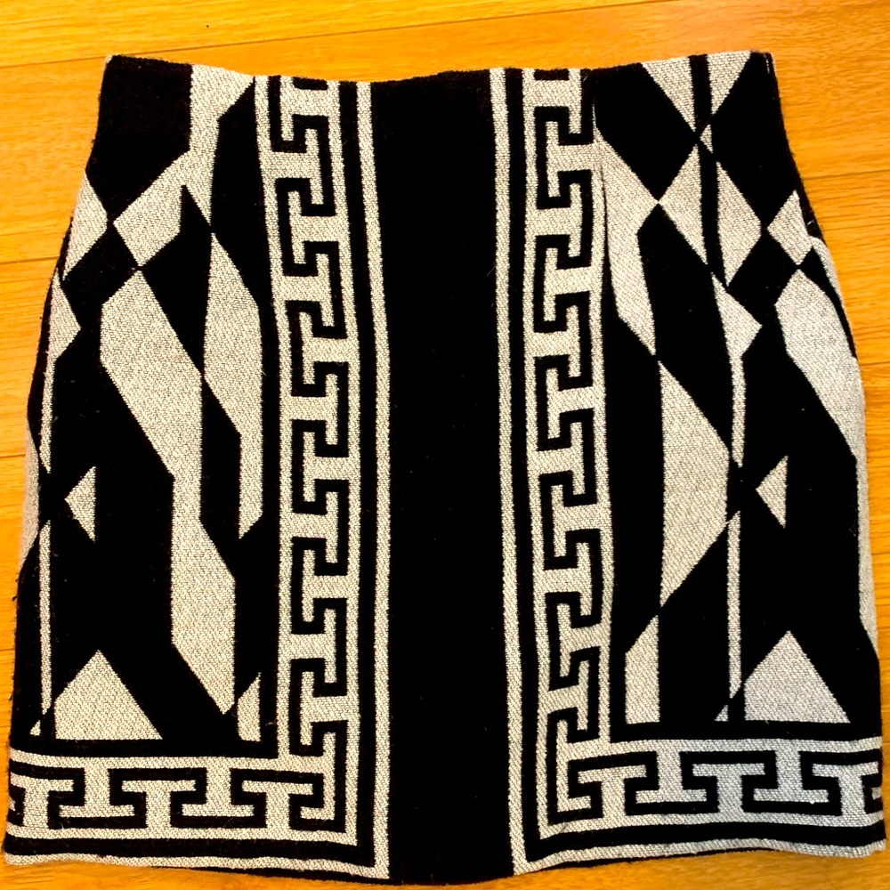 Vintage wool mini skirt geometric